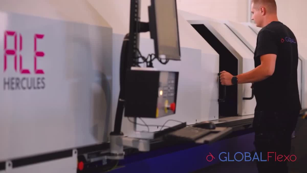Laserowe grawerowanie powierzchni cylindra dozującego anilox